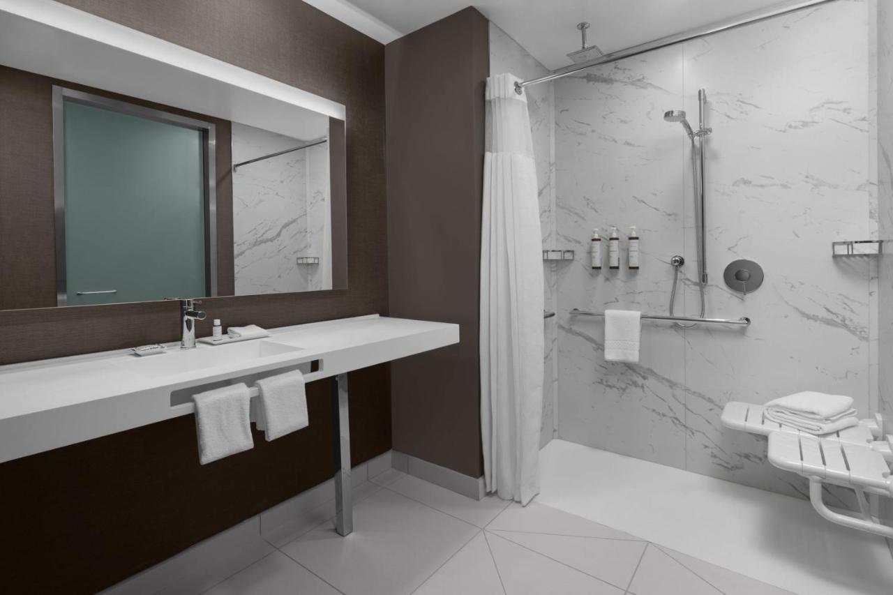 Ac Hotel By Marriott Charlotte Ballantyne Εξωτερικό φωτογραφία